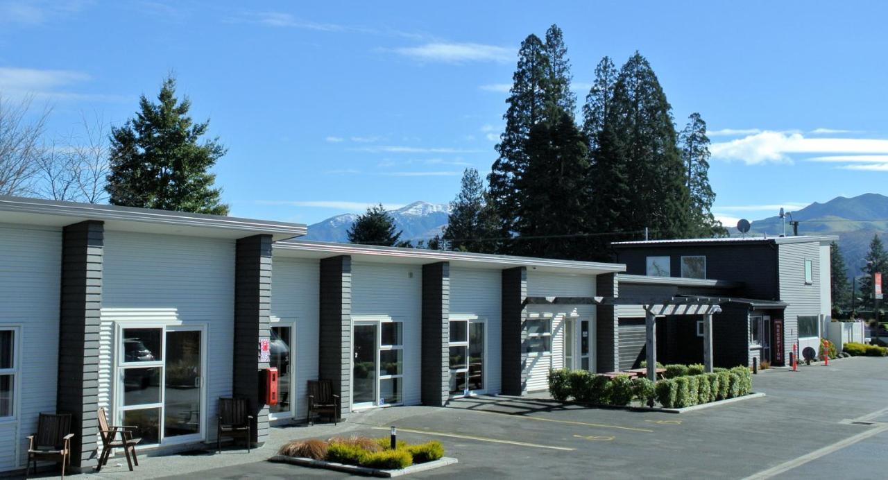 Oxford Village Motels Exterior photo